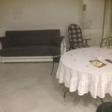Irthe House Frühstückspension Locri